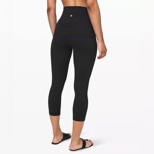 Lululemon Size 4 Black Align Crop 21” Leggings